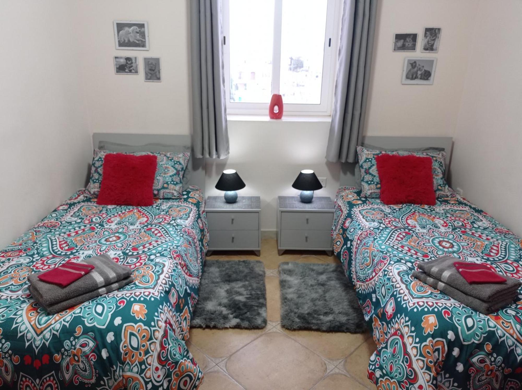 Joseph 2 Stylish Flat With Open Views, Just 4Km From The Airport Or Beach Siggiewi Extérieur photo