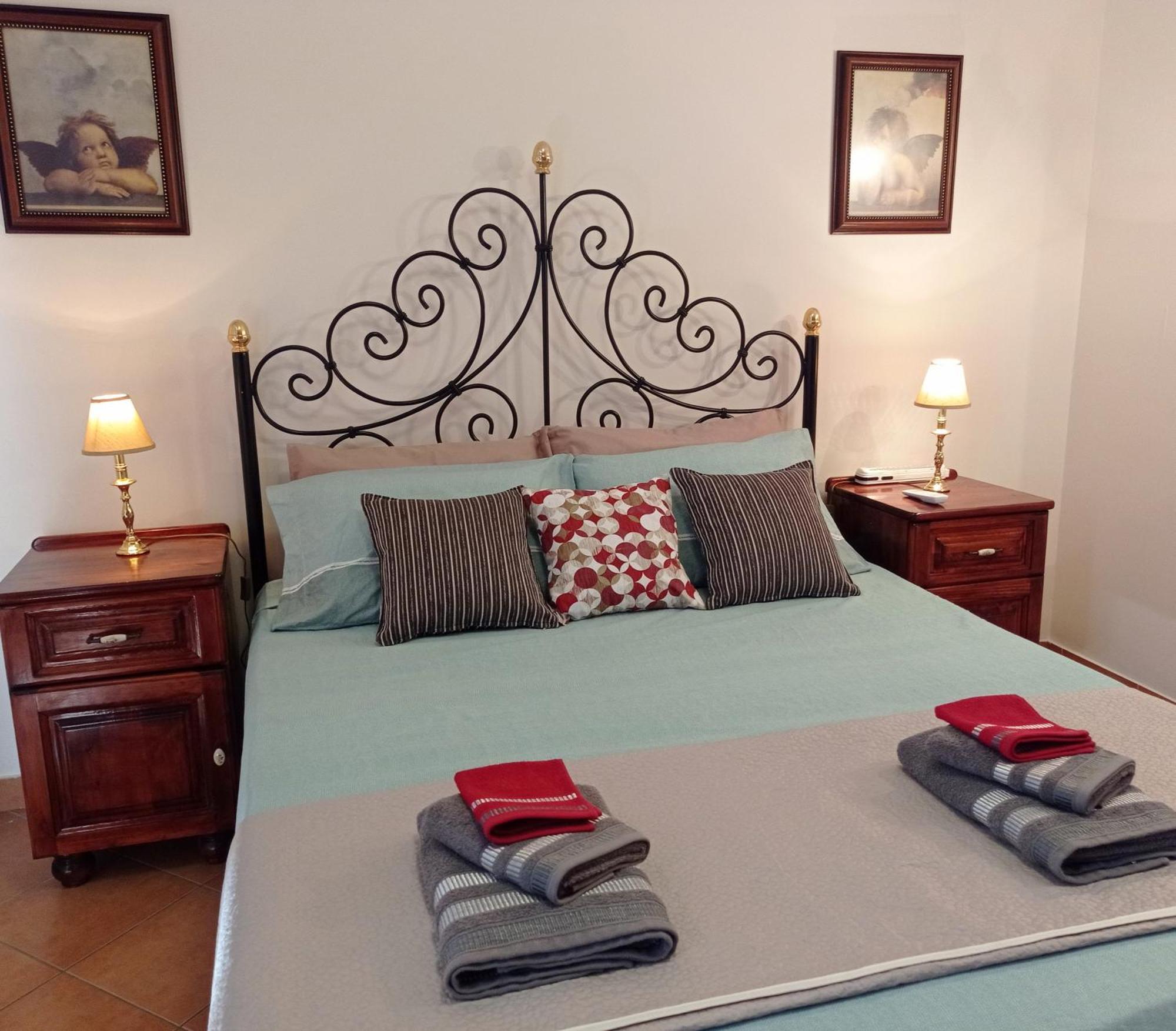 Joseph 2 Stylish Flat With Open Views, Just 4Km From The Airport Or Beach Siggiewi Extérieur photo