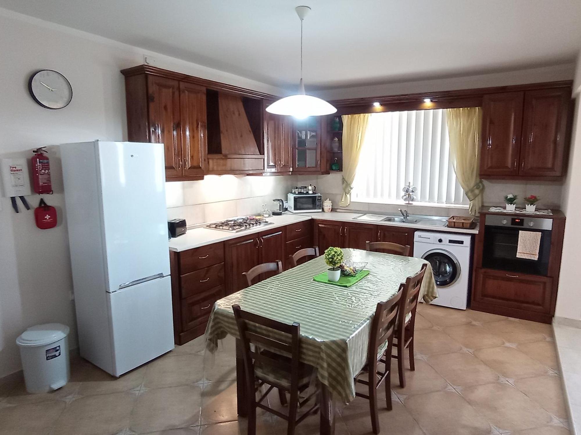 Joseph 2 Stylish Flat With Open Views, Just 4Km From The Airport Or Beach Siggiewi Extérieur photo